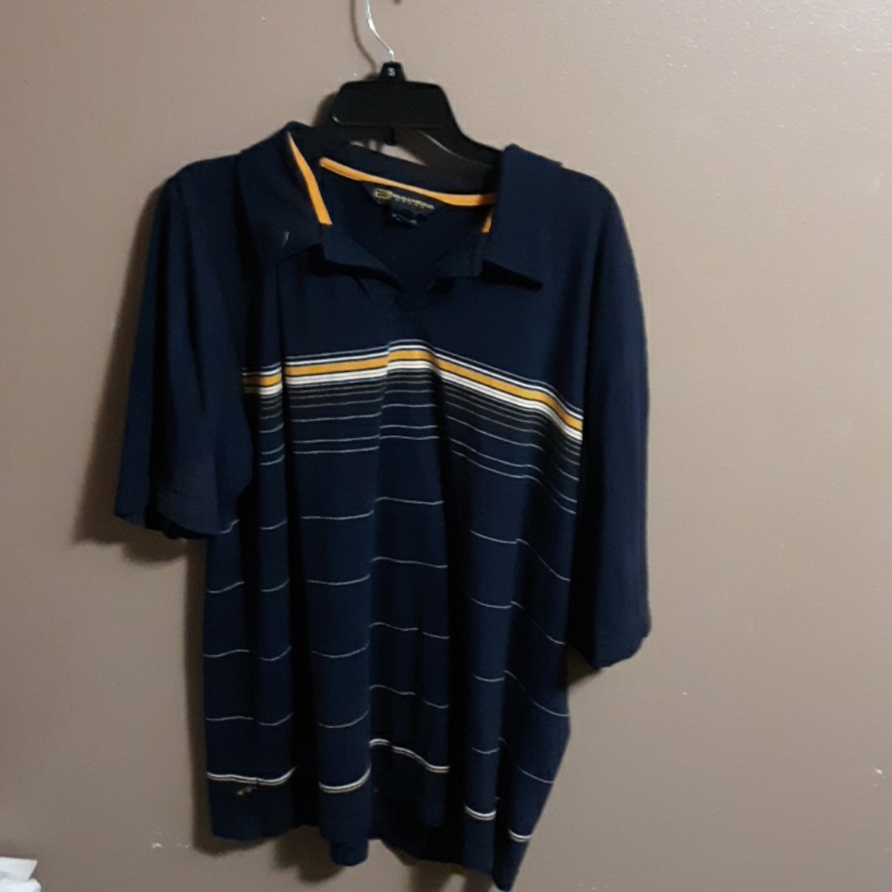 Bullhead brand polo